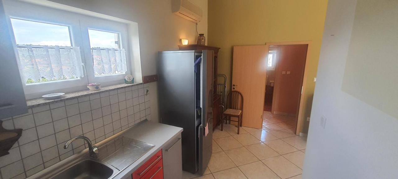 Apartments Ivanka G Малинска Экстерьер фото